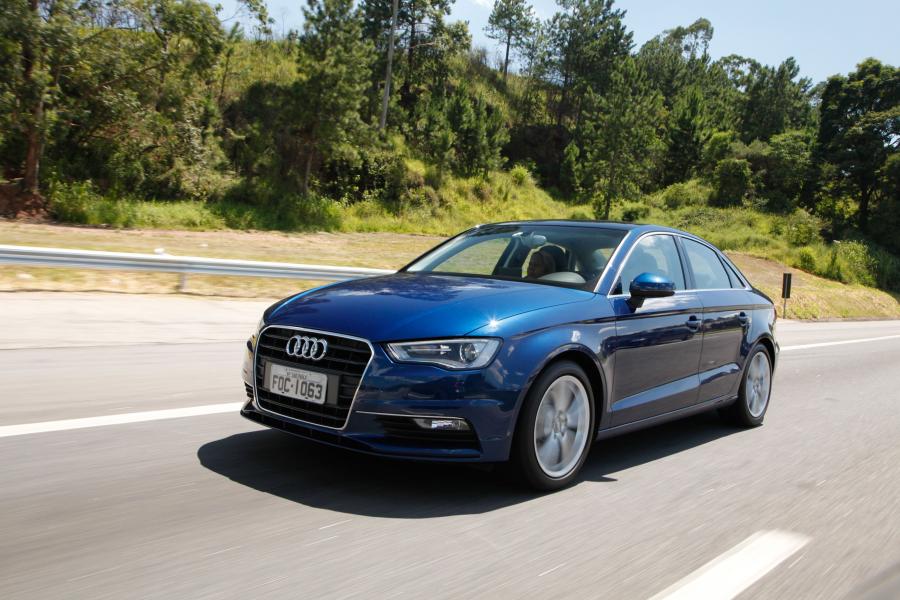  Audi A3 Sedan 1.8 T (8V) 2014 года  (фото 12 из 30)
